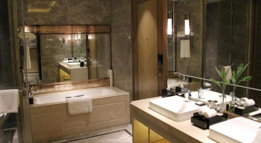 New Century Grand Hotel Hangzhou Zheshang Extérieur photo